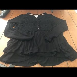 Knox Rose long sleeve peasant top.